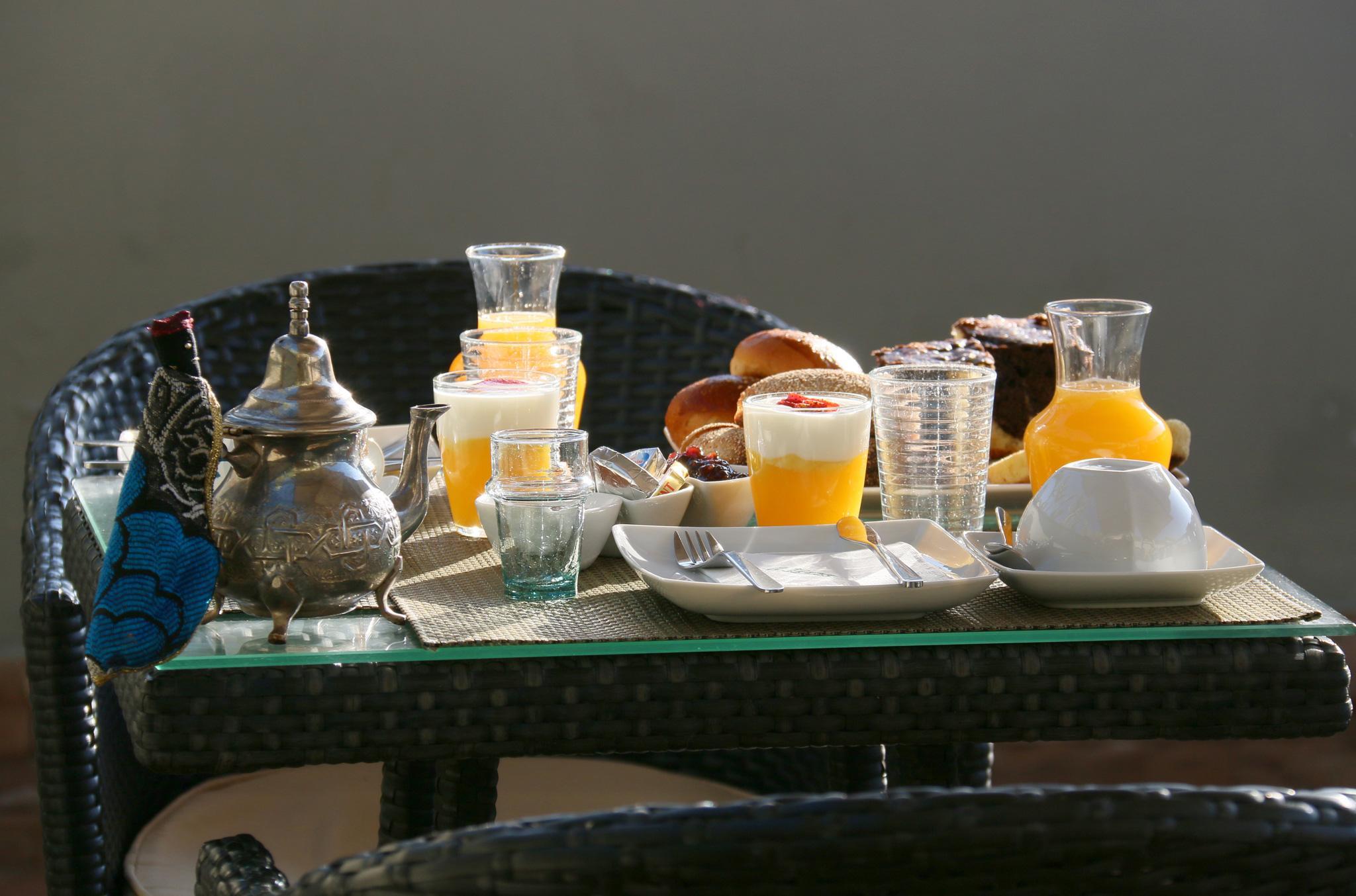 Ambre Epices Medina Riad Marrakesch Exterior foto Moroccan breakfast