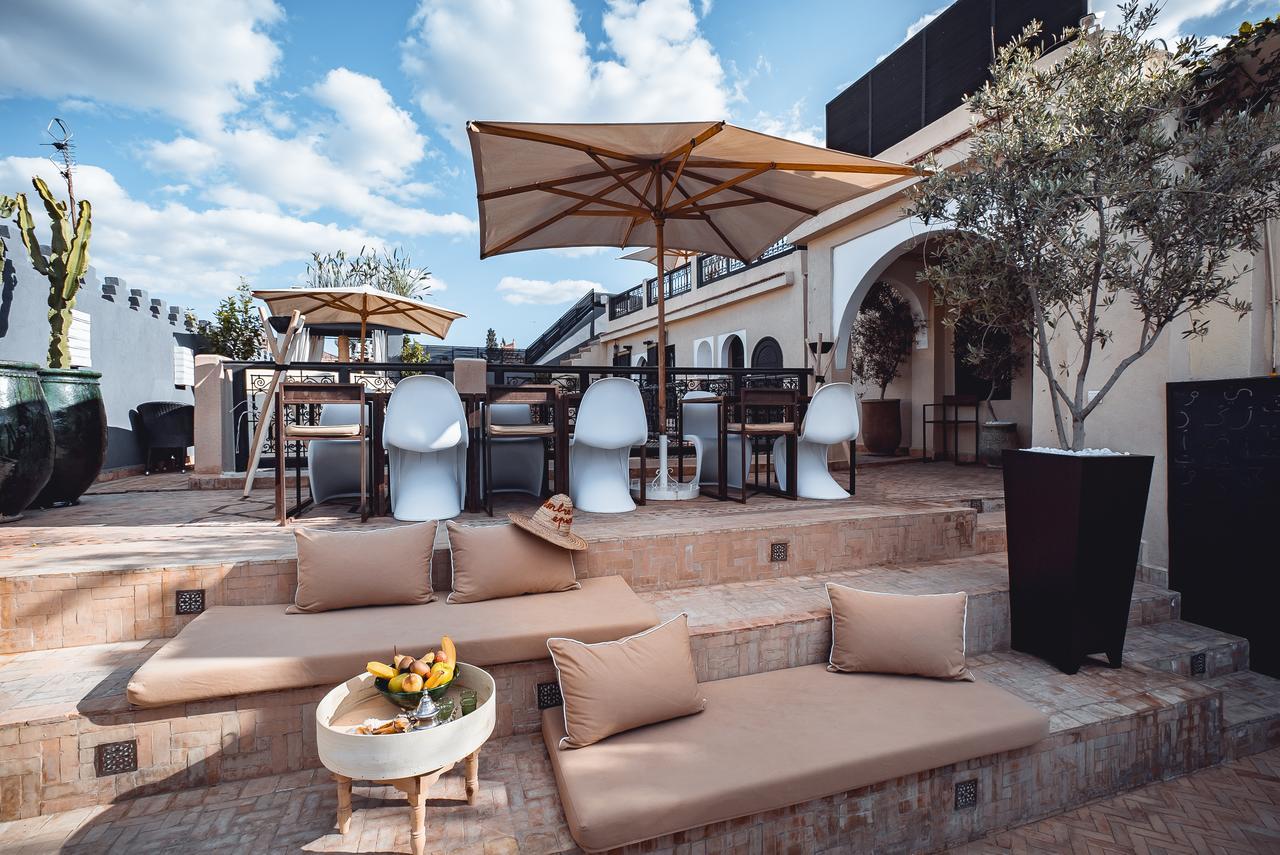 Ambre Epices Medina Riad Marrakesch Exterior foto The terrace of the restaurant