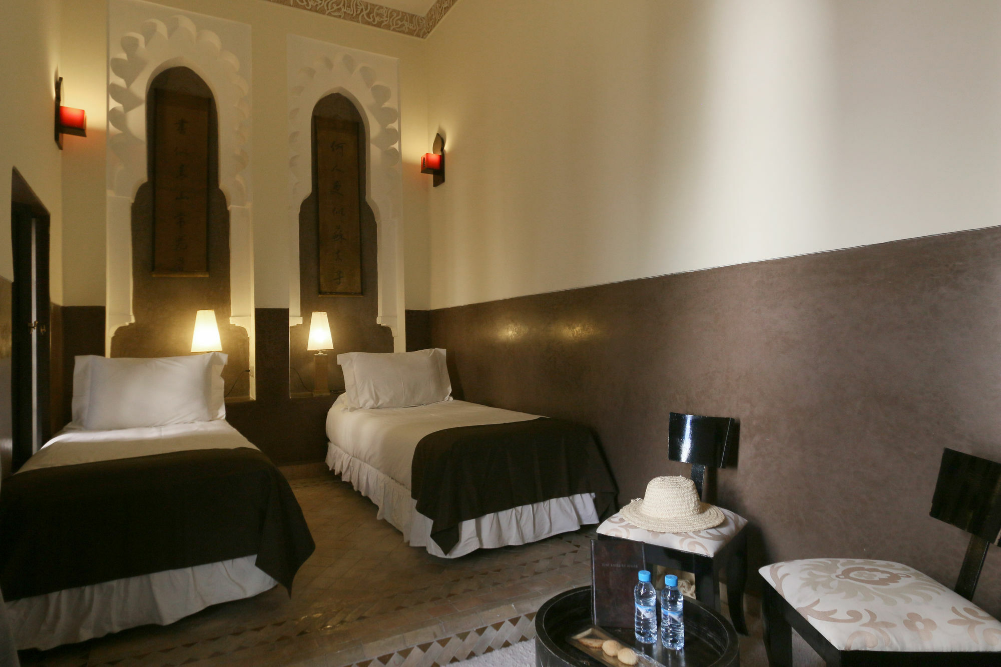 Ambre Epices Medina Riad Marrakesch Exterior foto A room at the hotel